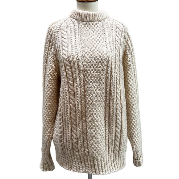 Abercrombie & Fitch Sweaters - 1960’s Vintage Abercrombie & Fitch Off White Cream Chunky Knit 100% Wool Sweater